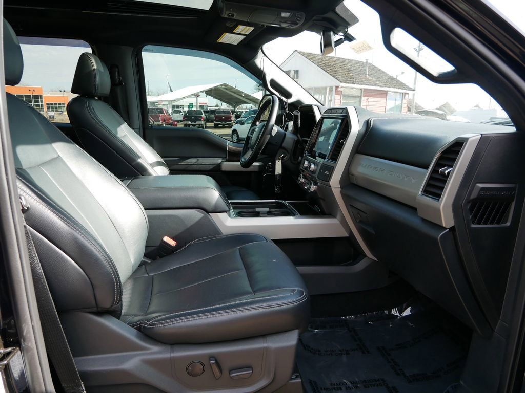 Certified 2022 Ford F250 Lariat w/ Tremor Off-Road Package AWD/4WD image 8