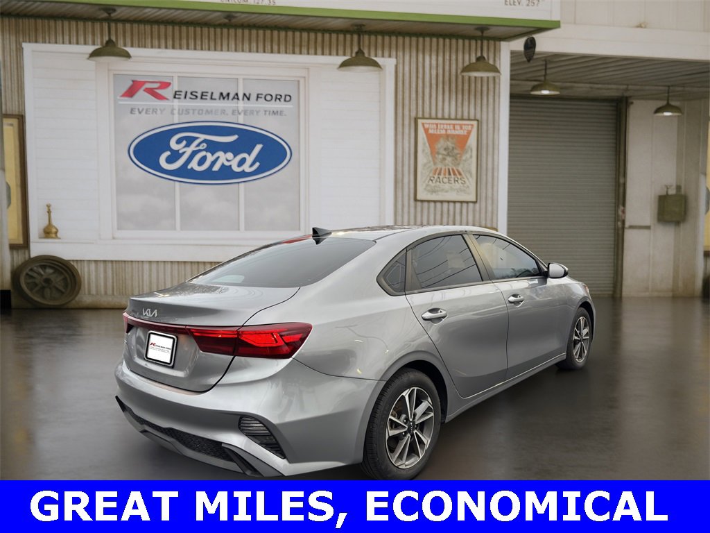 Used 2024 Kia Forte LXS image 4