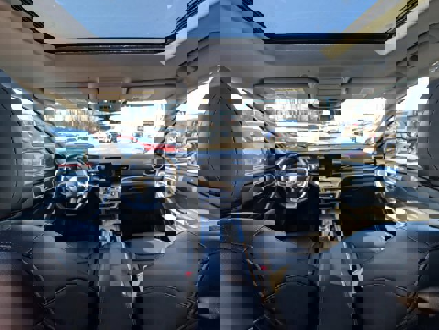 Certified 2022 Ford Explorer XLT w/ Equipment Group 202A image 18