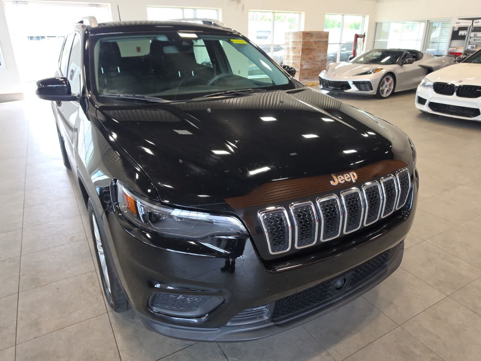 Used 2021 Jeep Cherokee Latitude FWD image 4