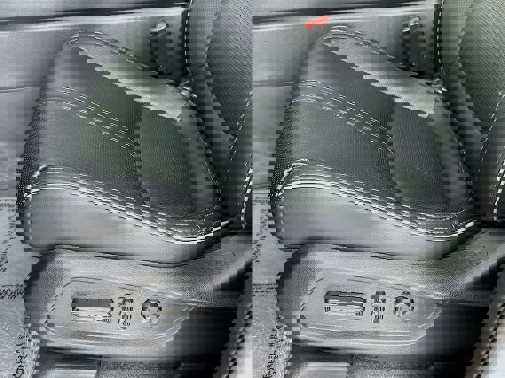 Used 2023 Honda Pilot Elite image 31