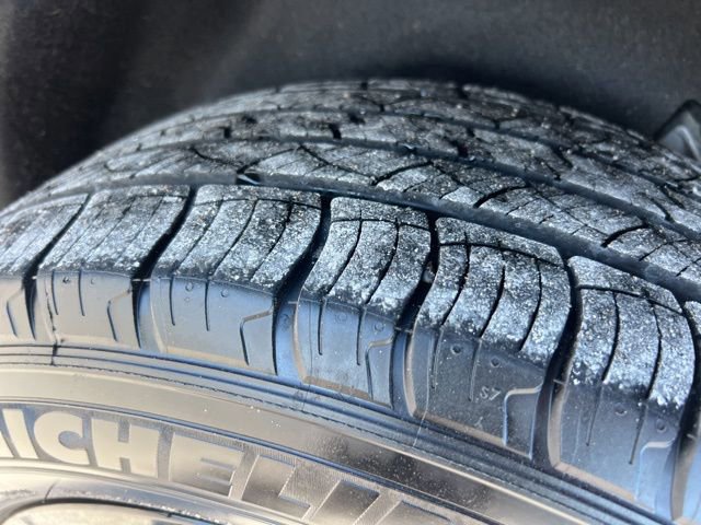 Certified 2024 Ford Edge SEL w/ Convenience Package image 27