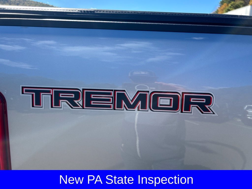 Certified 2022 Ford Ranger Lariat w/ Tremor Off-Road Package AWD/4WD image 10