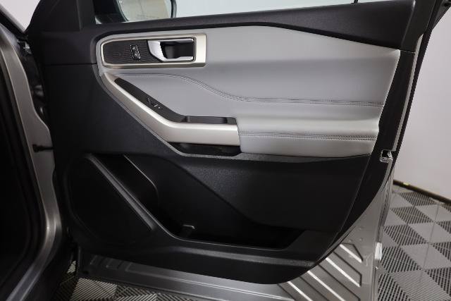 Certified 2023 Ford Explorer XLT w/ Equipment Group 202A AWD/4WD image 35