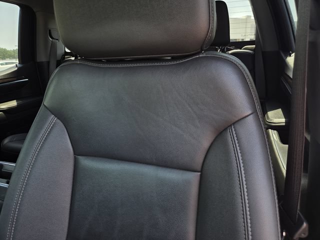 Used 2022 Chevrolet Silverado 1500 LT Trail Boss w/ Convenience Package II AWD/4WD image 16
