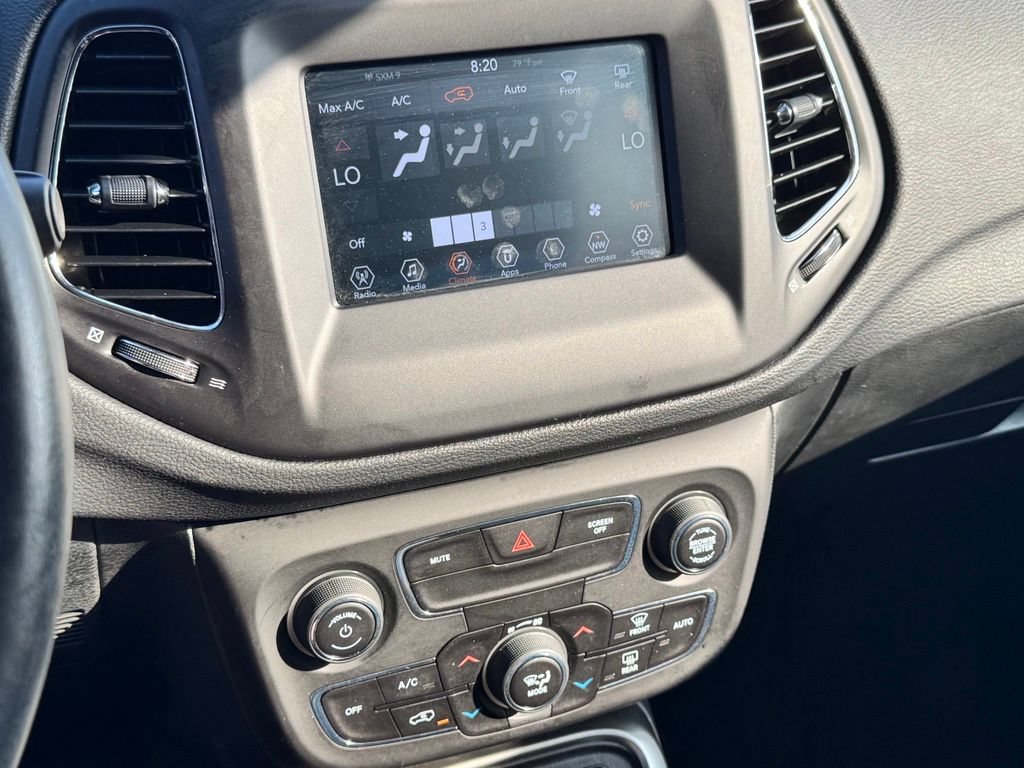 Used 2019 Jeep Compass Latitude w/ Popular Equipment Group AWD/4WD image 15