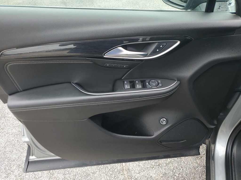 Used 2023 Buick Envision Essence image 23