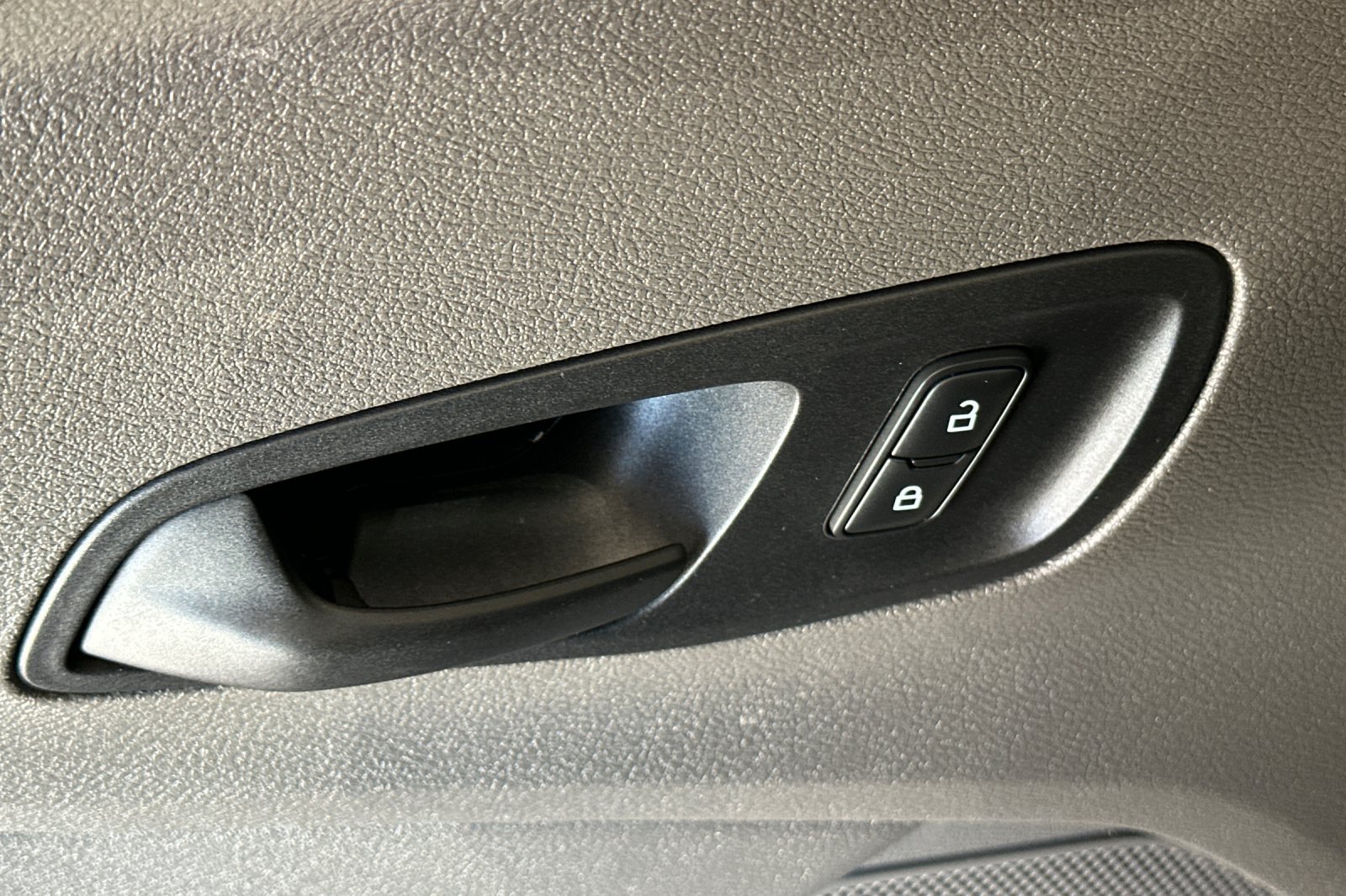 Certified 2021 Ford Transit 150 XL RWD image 11