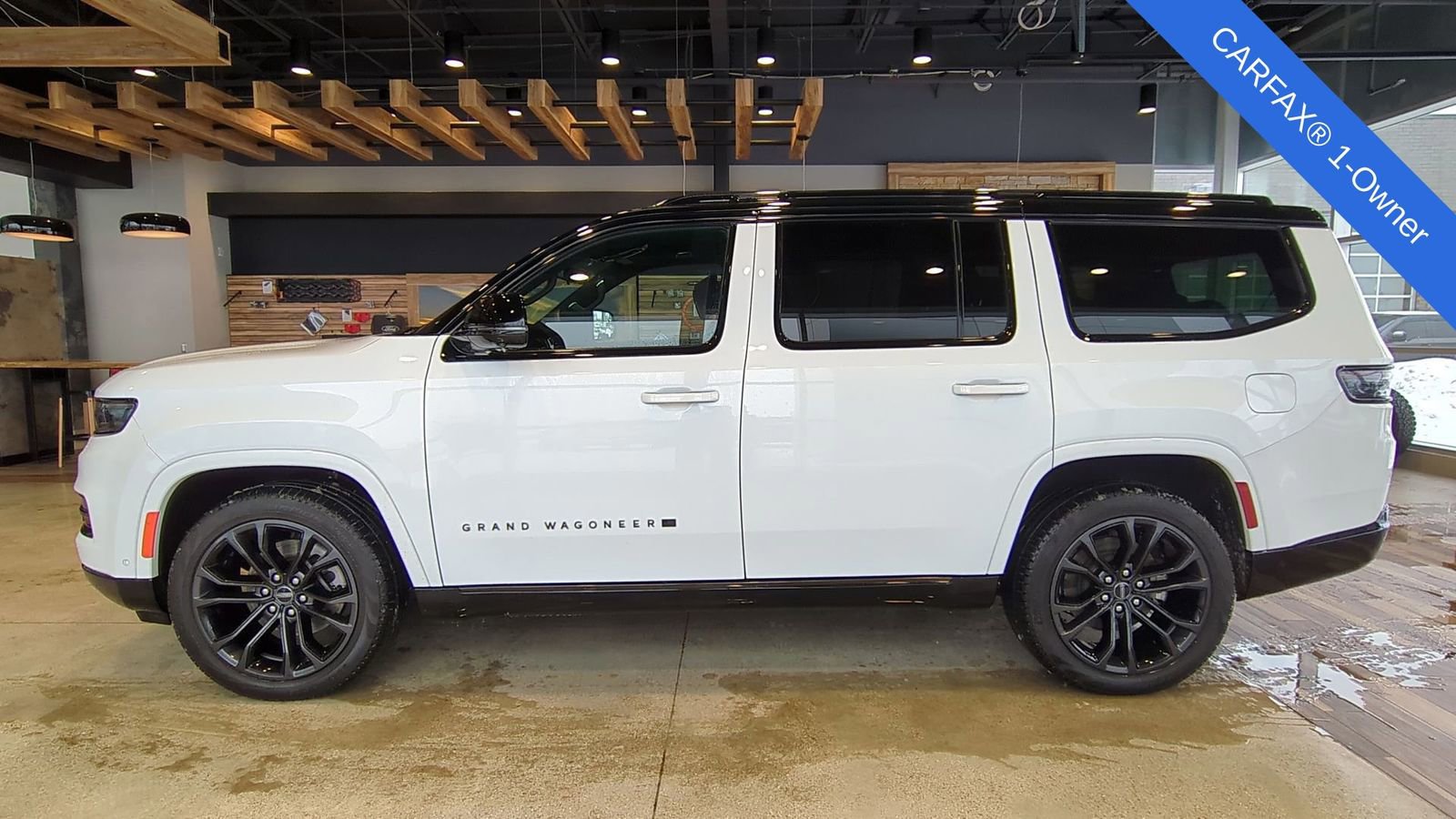 Used 2024 Jeep Grand Wagoneer Series II w/ Quick Order Packagew 28T image 2