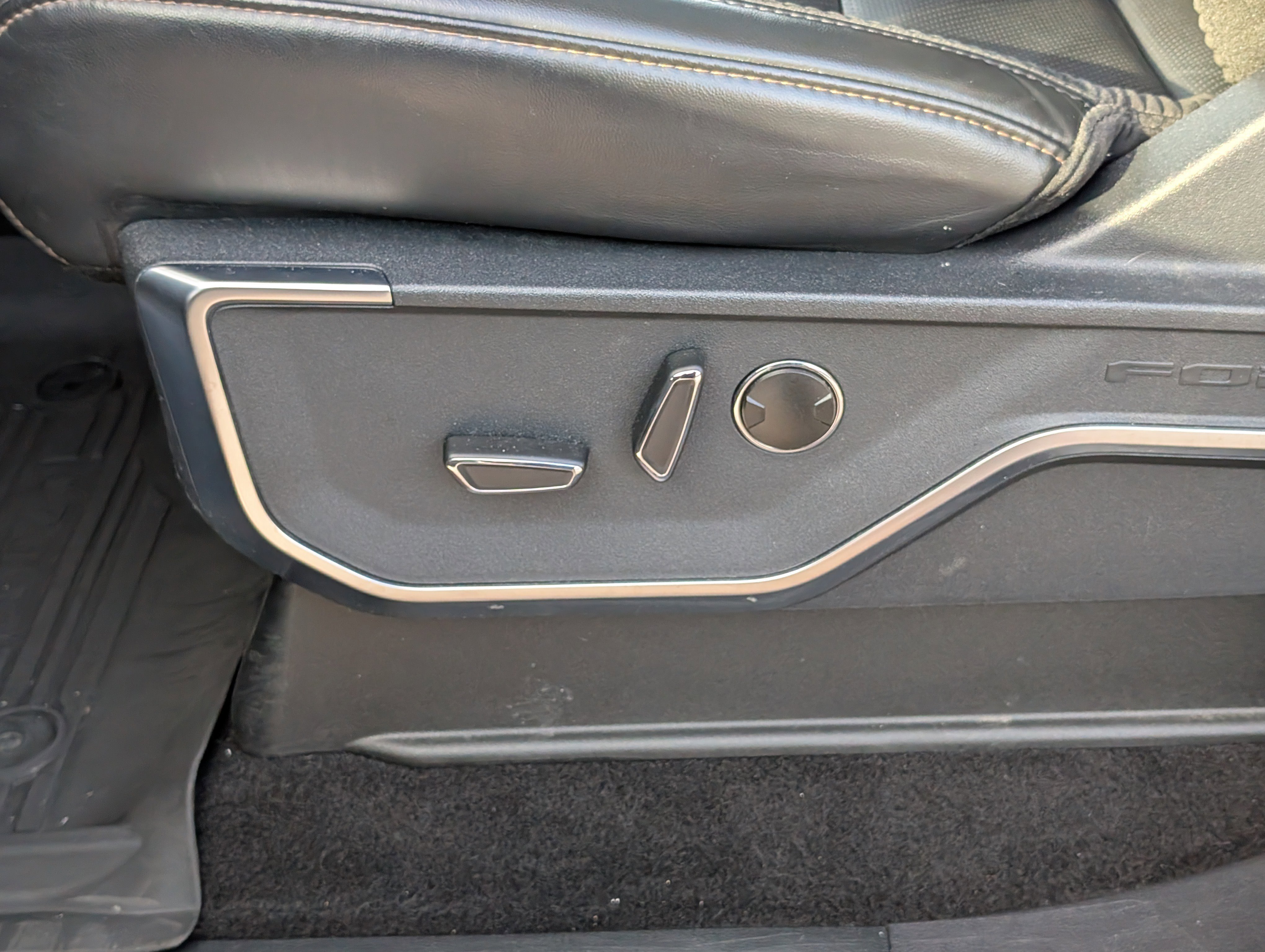 Certified 2023 Ford F150 Raptor image 22