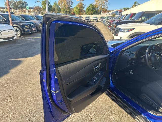 Used 2025 Honda Accord Sport image 8