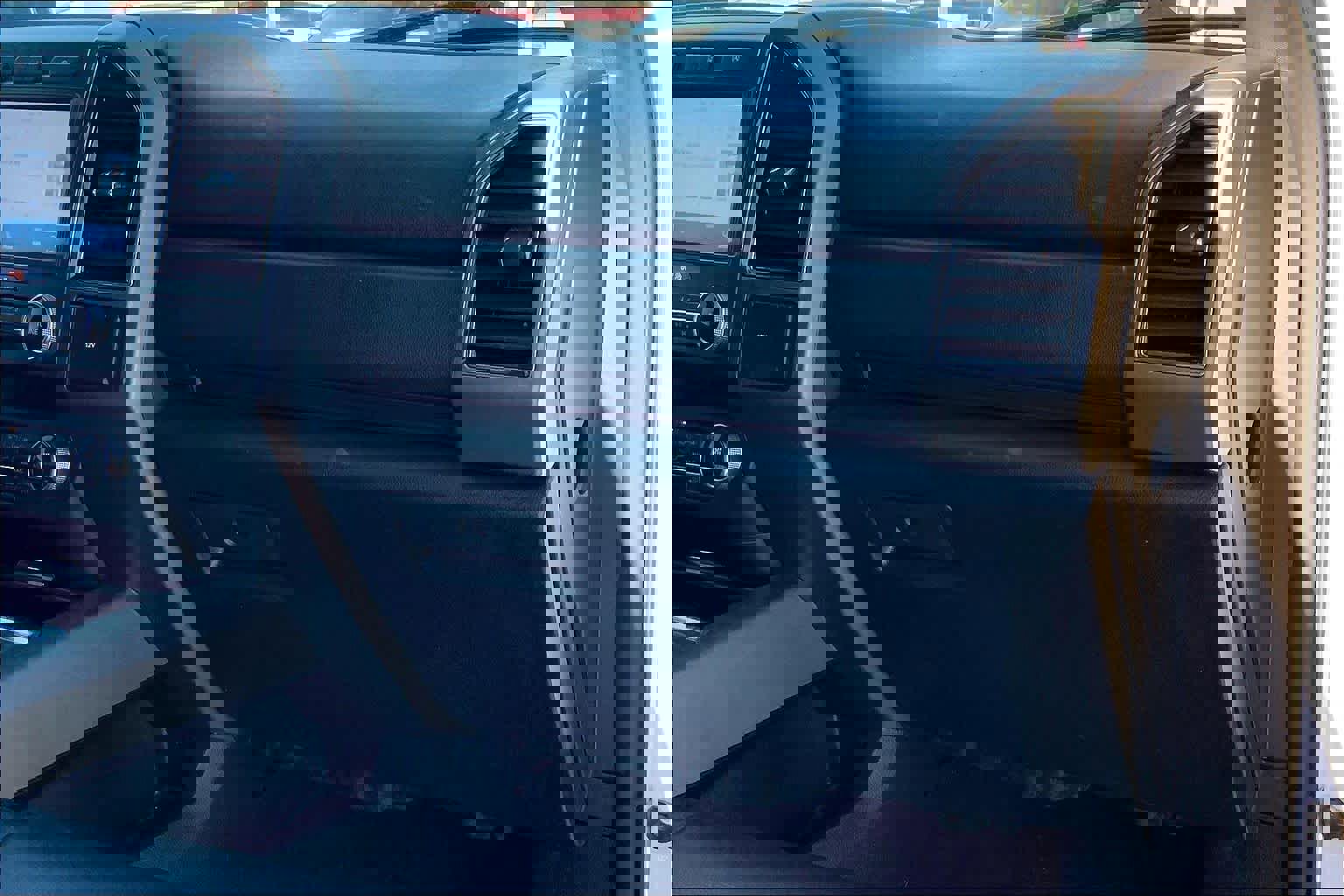 Certified 2021 Ford Expedition XLT image 19