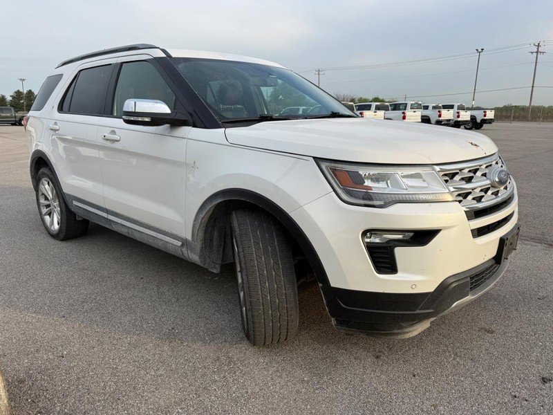 Certified 2019 Ford Explorer XLT w/ Equipment Group 202A image 5