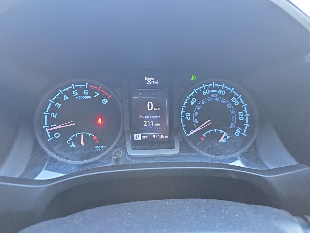 Used 2020 Toyota Tacoma TRD Off-Road image 12