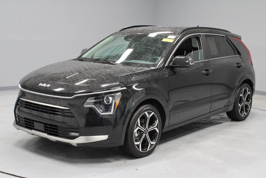 Used 2025 Kia Niro EX Touring FWD image 9
