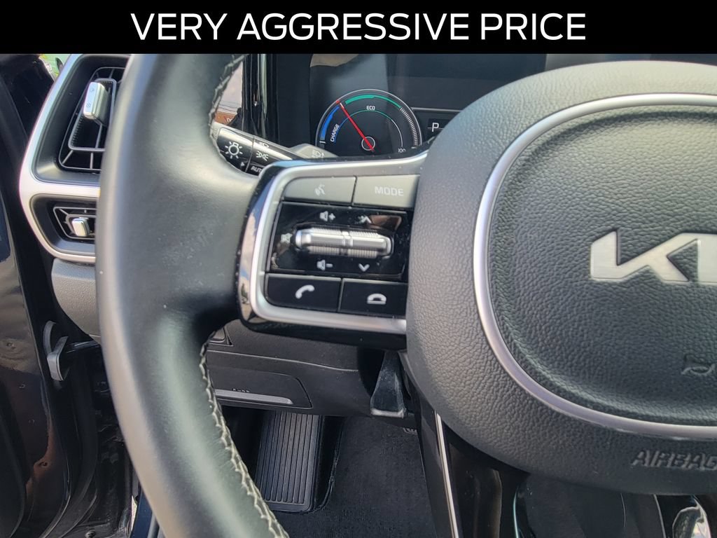 Used 2022 Kia Sorento S FWD image 23