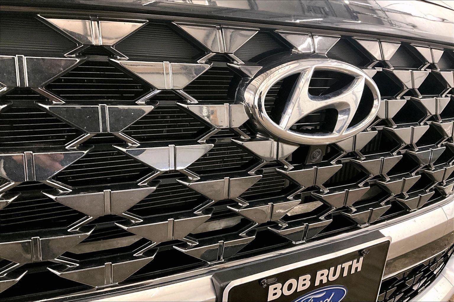 Used 2022 Hyundai Santa Fe Calligraphy image 29