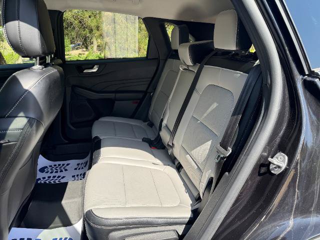 Certified 2024 Ford Escape Platinum AWD/4WD image 18