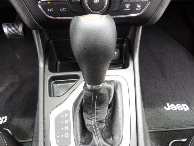Used 2017 Jeep Cherokee Latitude FWD image 23