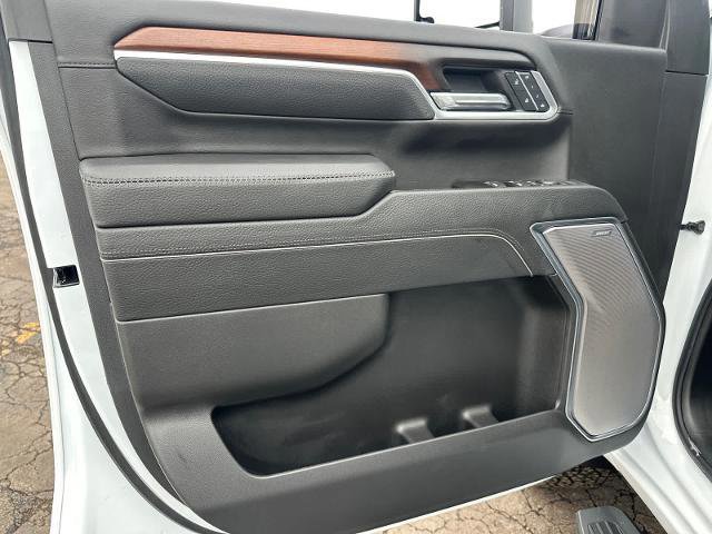 Used 2025 GMC Sierra 3500 Denali w/ Denali Reserve Package image 30