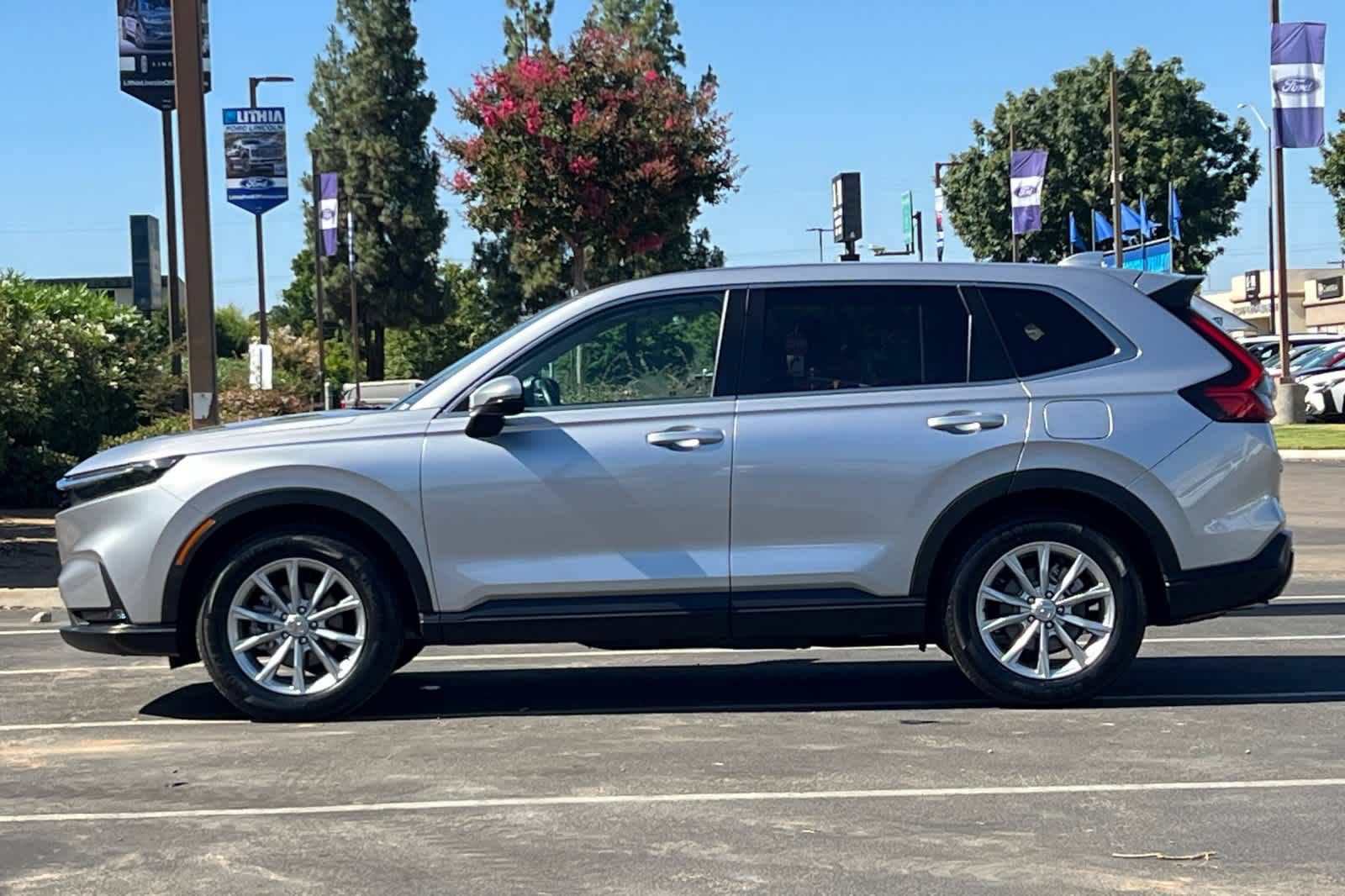 Used 2025 Honda CR-V EX-L image 6