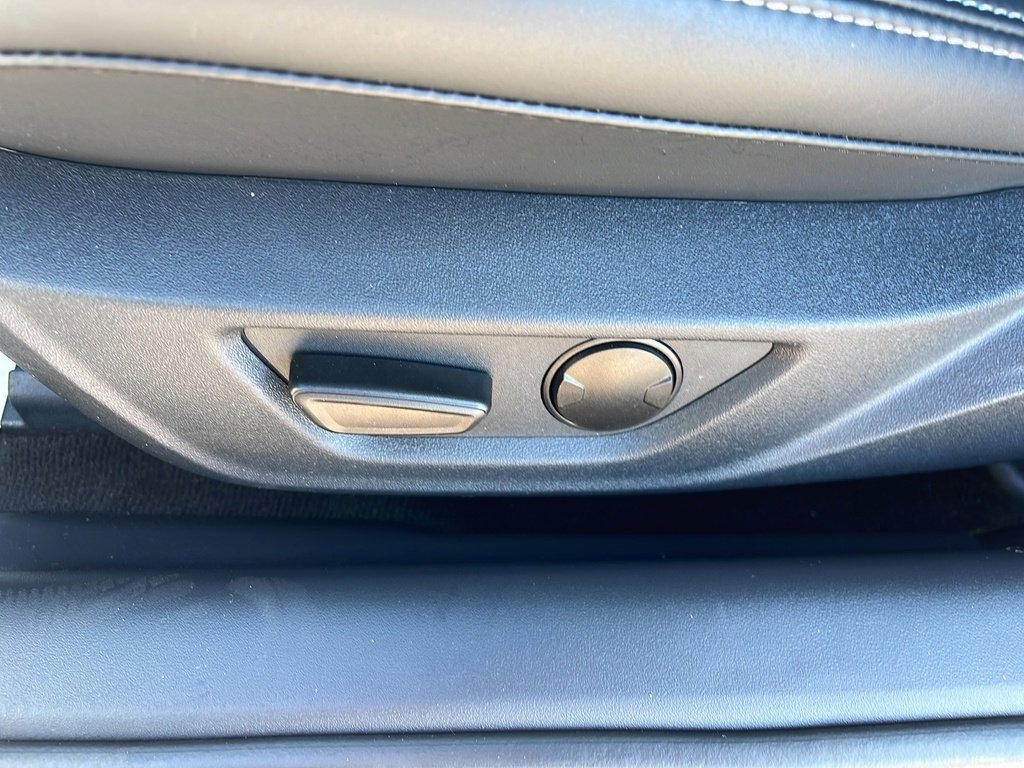 Certified 2025 Ford Mustang Coupe image 31