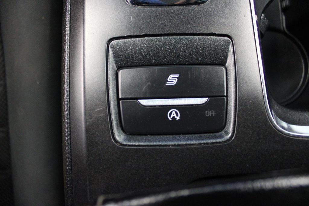 Certified 2020 Ford Fusion SE FWD image 30