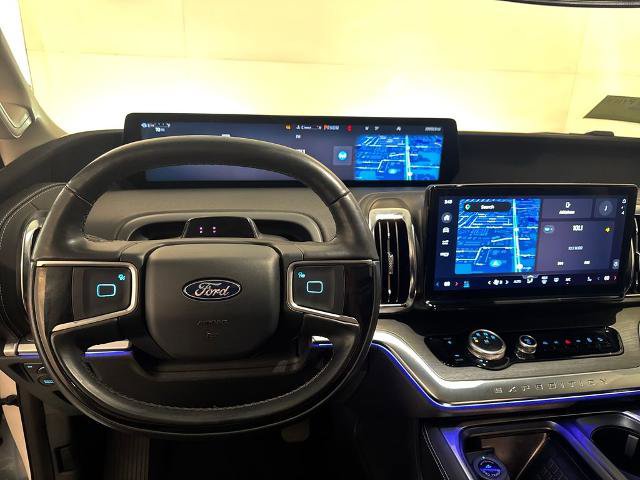 Certified 2025 Ford Expedition Max Platinum AWD/4WD image 5