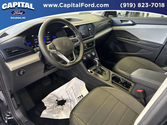 Used 2022 Volkswagen Taos SE image 18