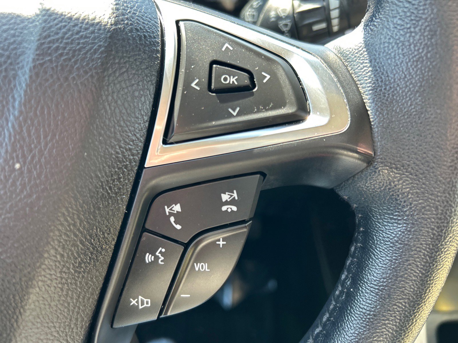 Certified 2022 Ford Edge SEL w/ Convenience Package image 25