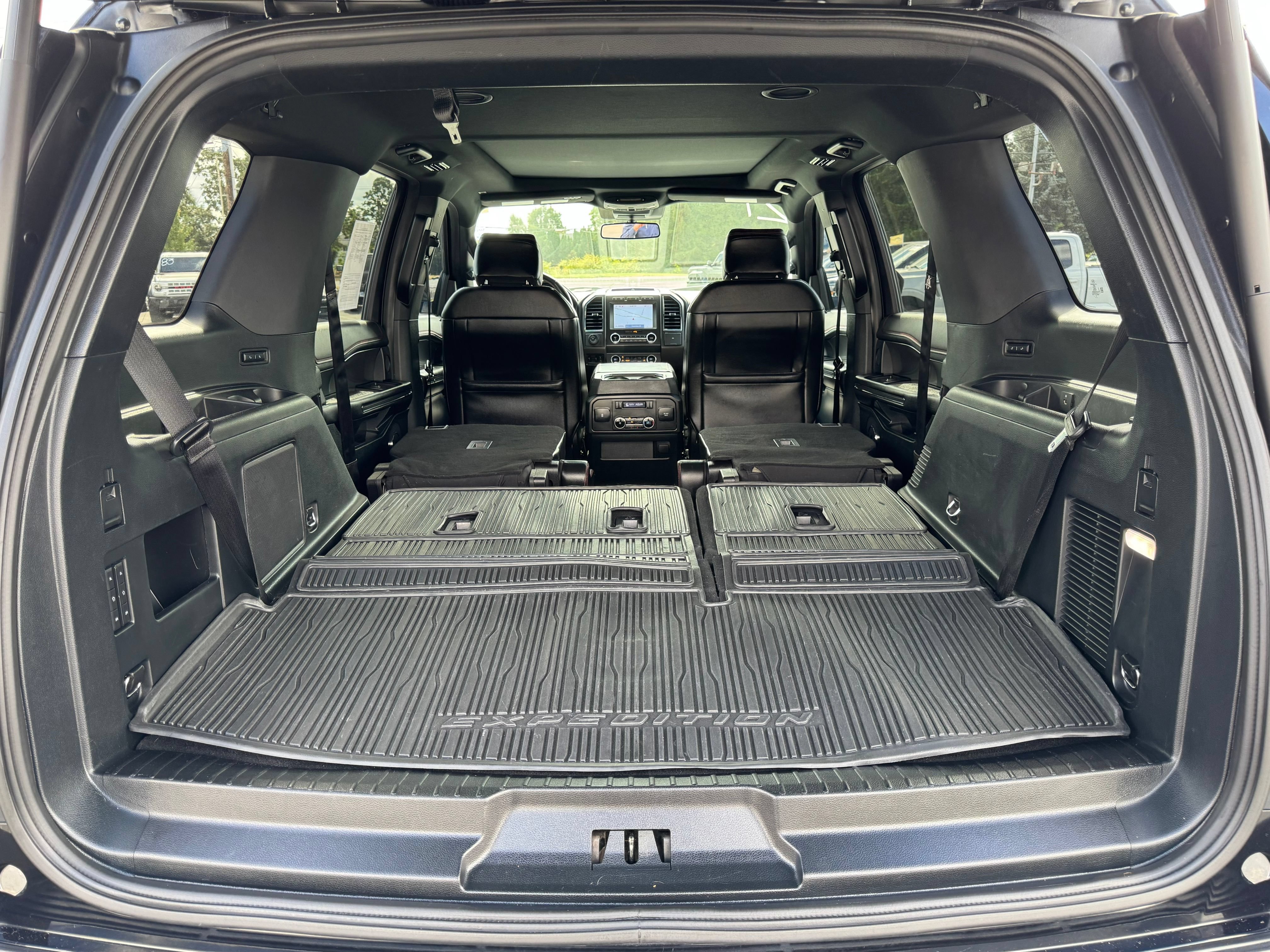 Certified 2020 Ford Expedition Limited w/ Equipment Group 303A AWD/4WD image 39
