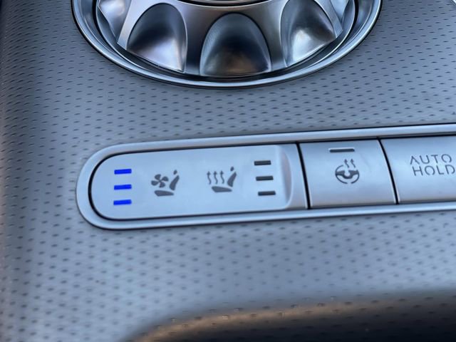 Used 2023 Genesis GV60 Performance image 21