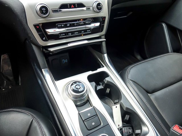 Certified 2023 Ford Explorer XLT w/ Equipment Group 202A AWD/4WD image 25