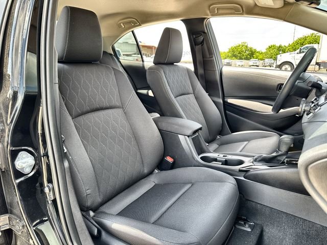 Used 2025 Toyota Corolla LE FWD image 23