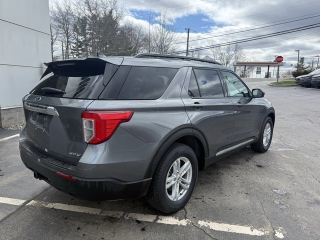 Certified 2024 Ford Explorer XLT w/ Class IV Trailer Tow Package image 5