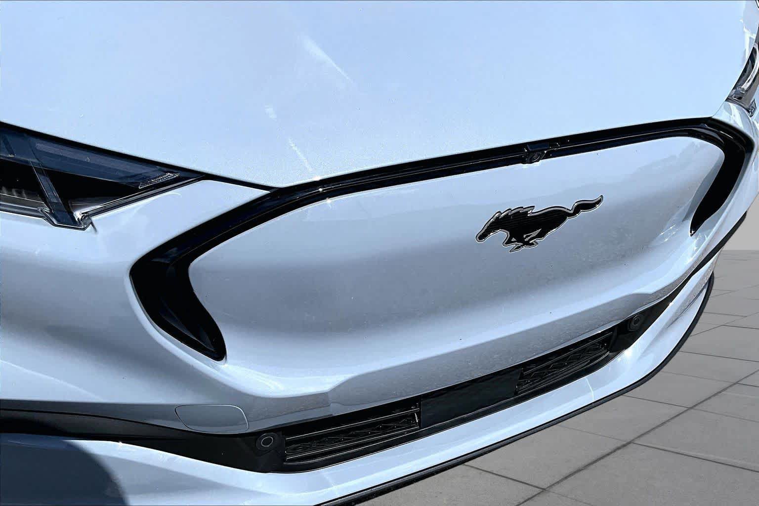 Certified 2025 Ford Mustang Mach-E Premium RWD image 29