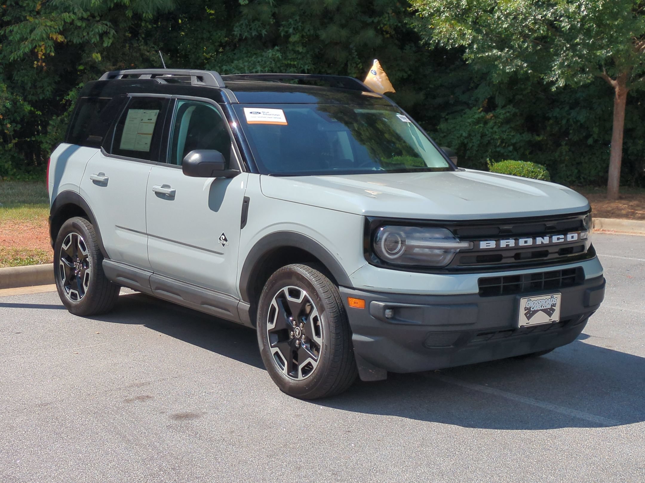 Certified 2022 Ford Bronco Sport Outer Banks w/ Tech Package AWD/4WD image 2
