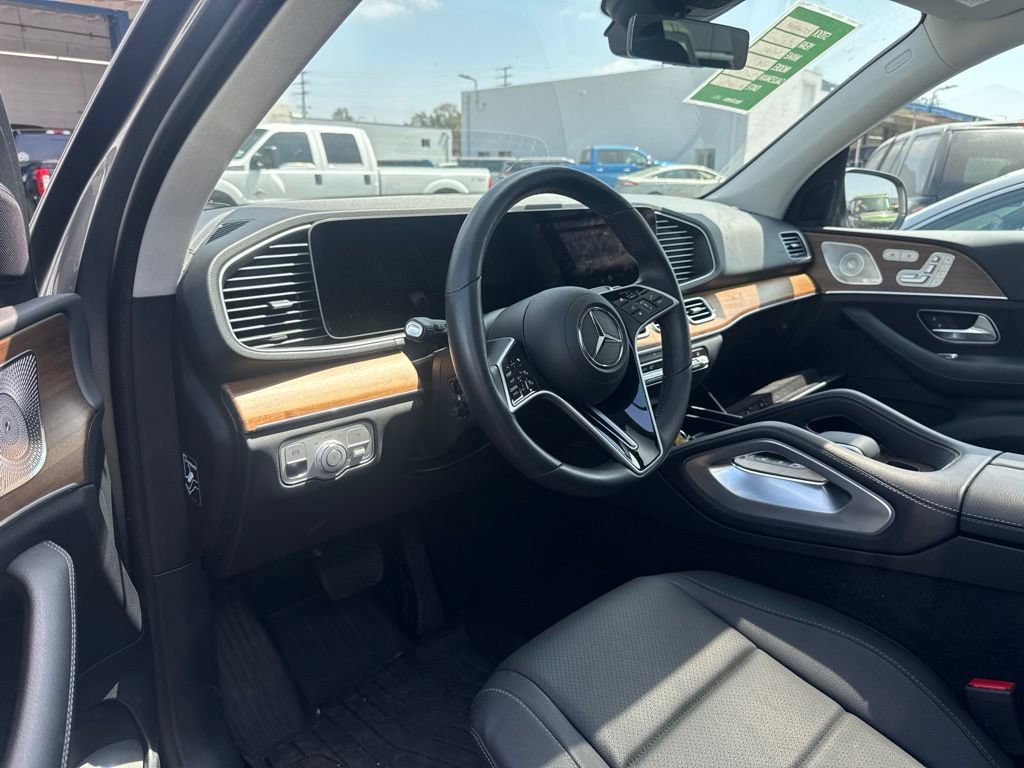 Used 2025 Mercedes-Benz GLE 350 4MATIC image 6