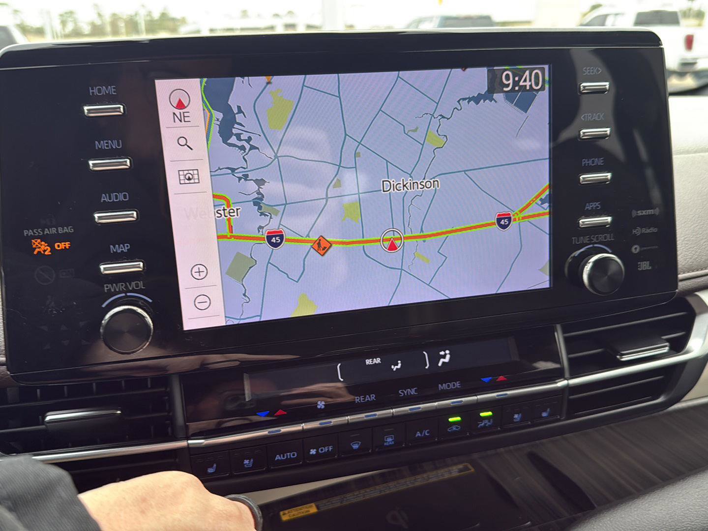 Used 2021 Toyota Sienna Platinum image 10