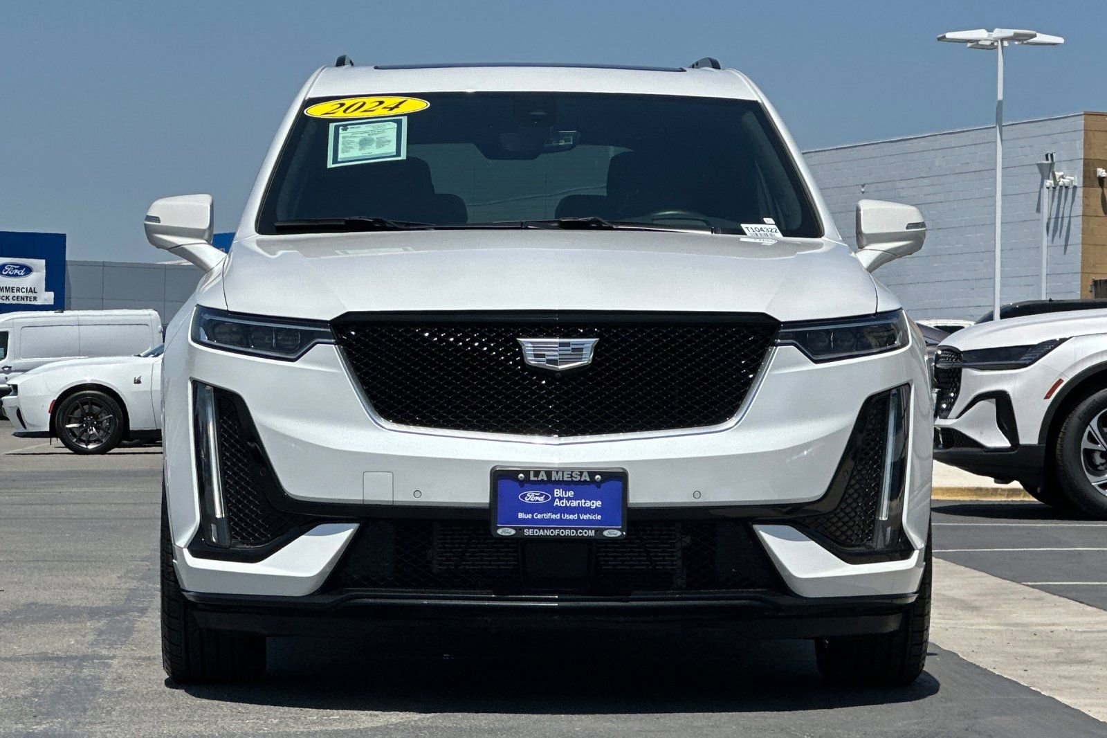 Used 2024 Cadillac XT6 Sport w/ LPO, Onyx Lite Package AWD/4WD image 8