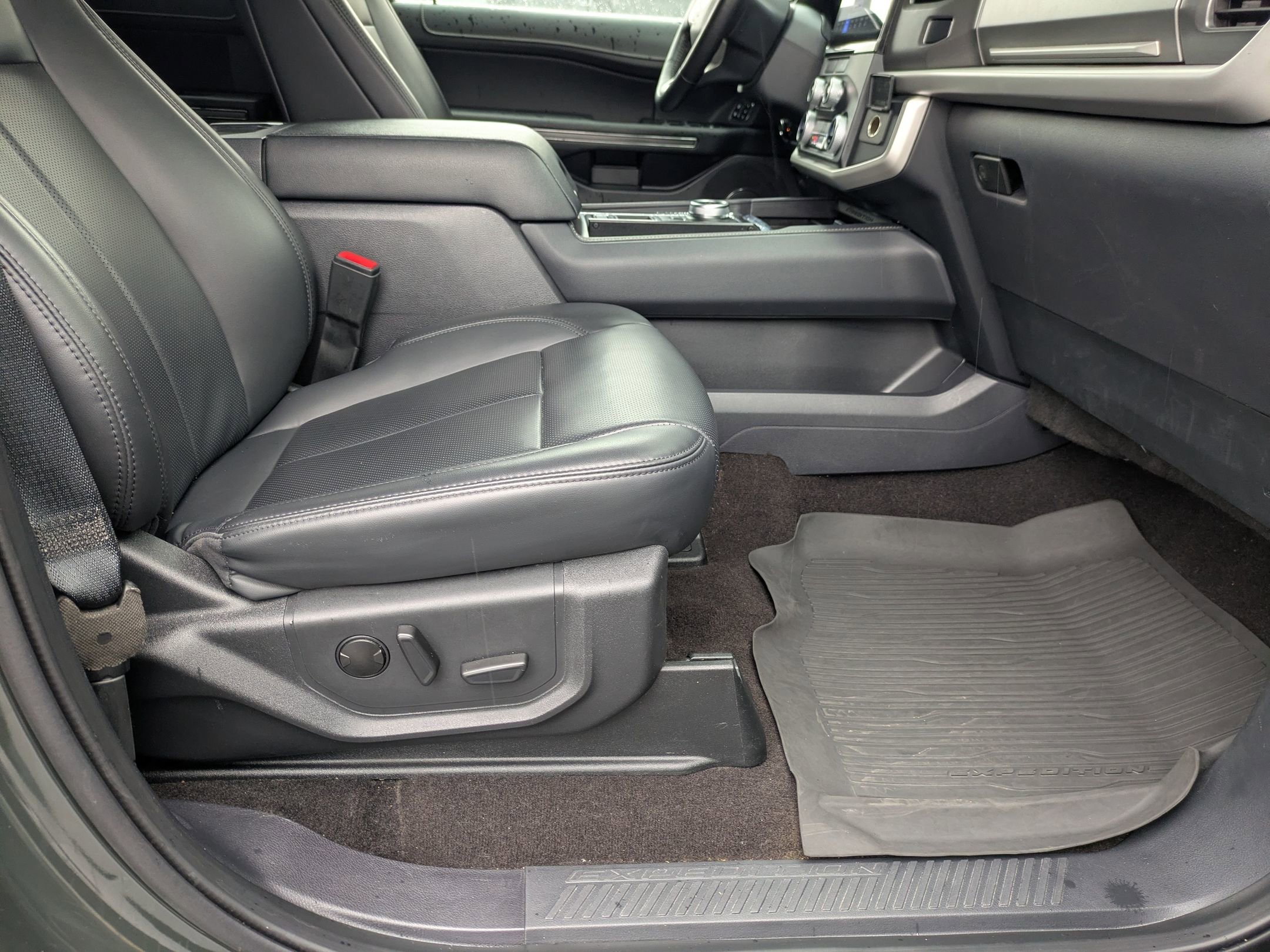 Certified 2023 Ford Expedition Max XLT image 40