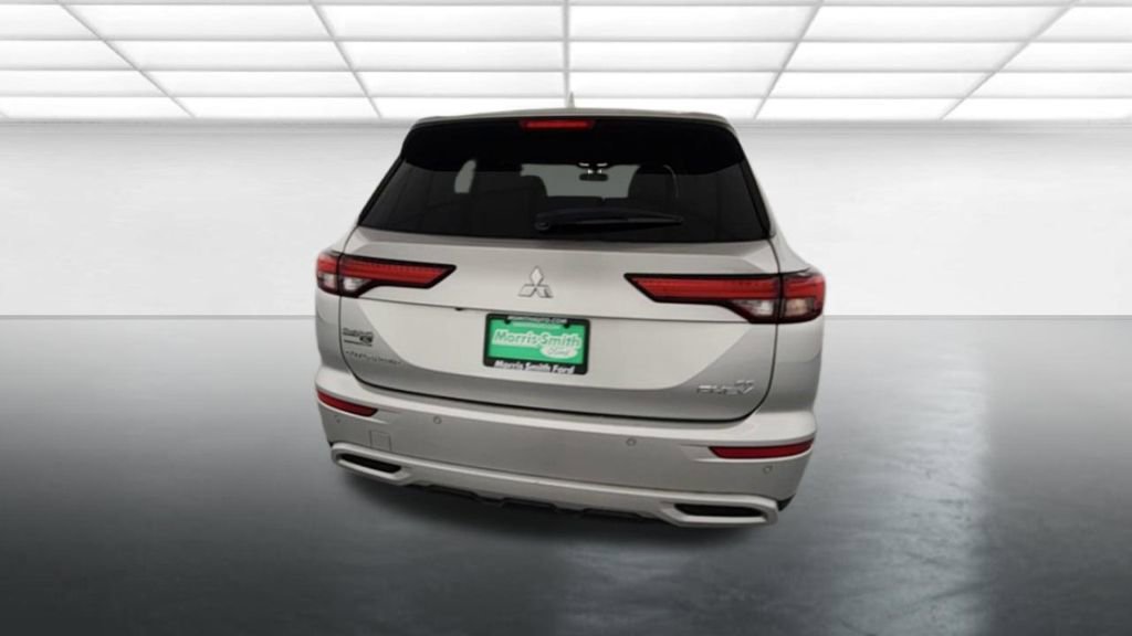 Used 2024 Mitsubishi Outlander SE AWD/4WD image 7