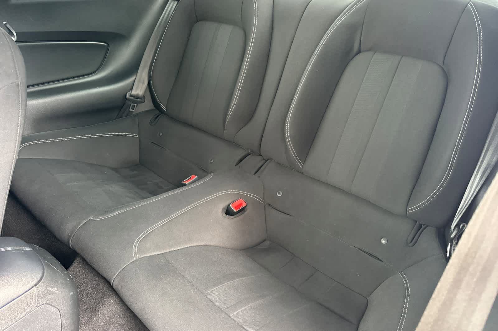 Certified 2020 Ford Mustang Coupe RWD image 4