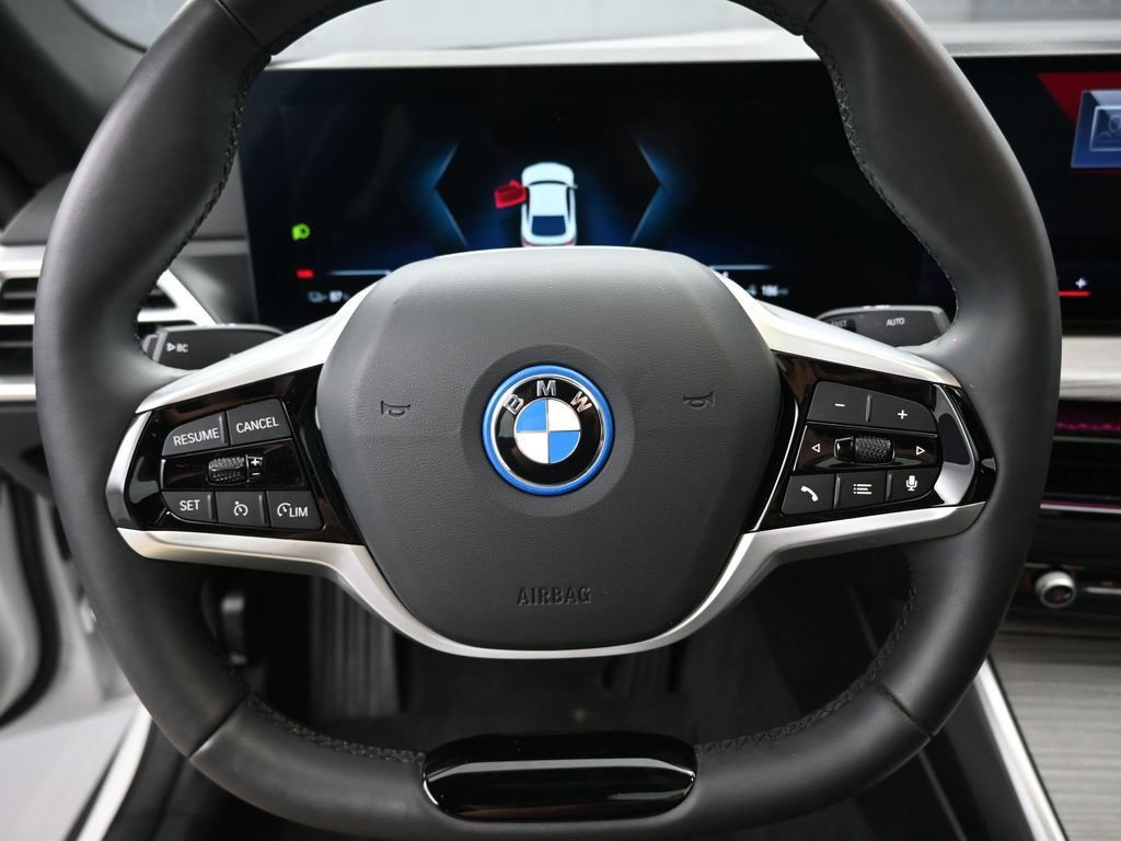 Used 2025 BMW i4 eDrive40 image 42