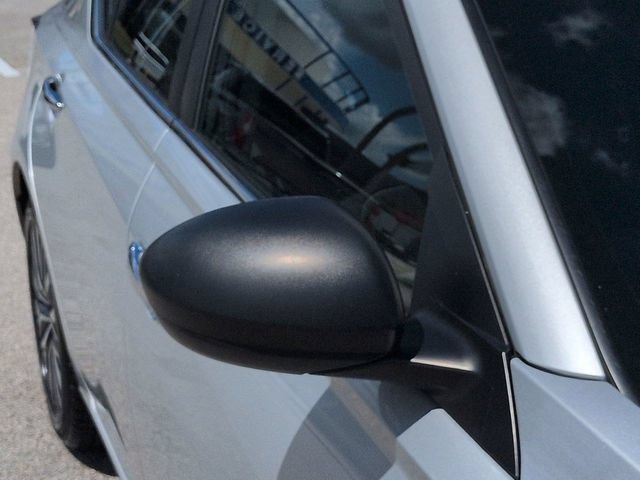 Used 2024 Nissan Altima 2.5 SV FWD image 12