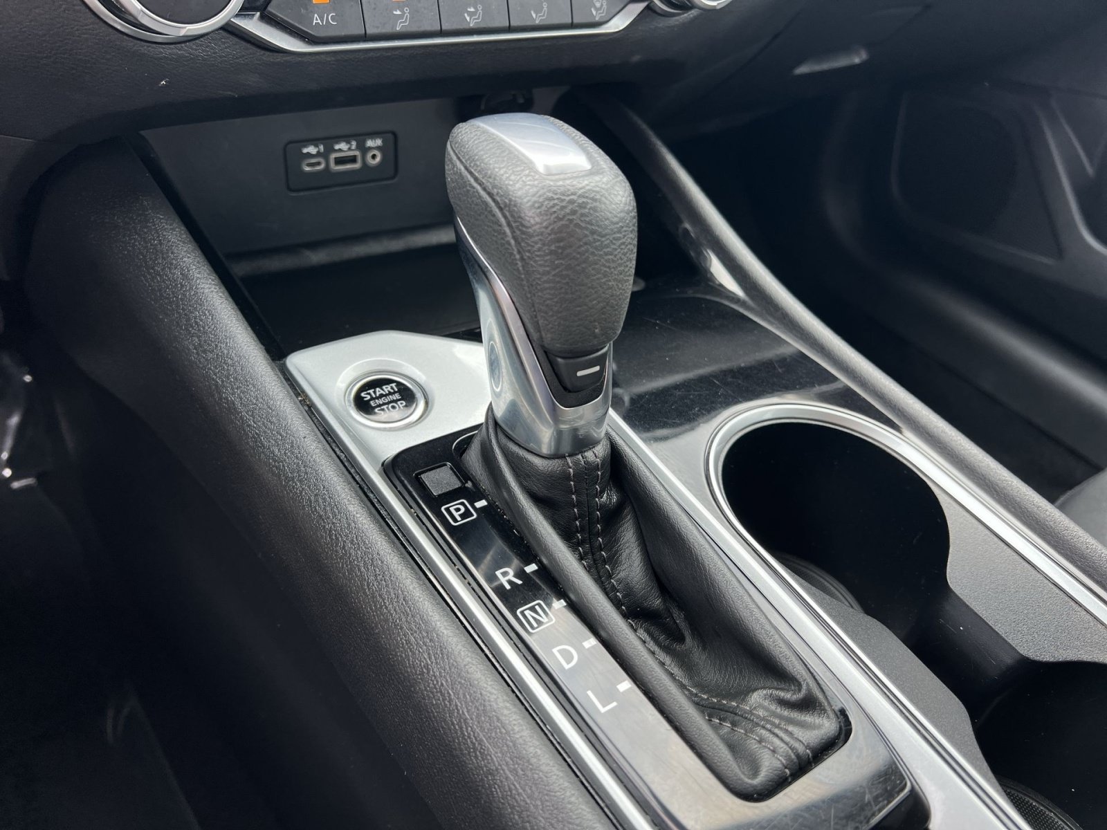 Used 2024 Nissan Altima 2.5 SV FWD image 21
