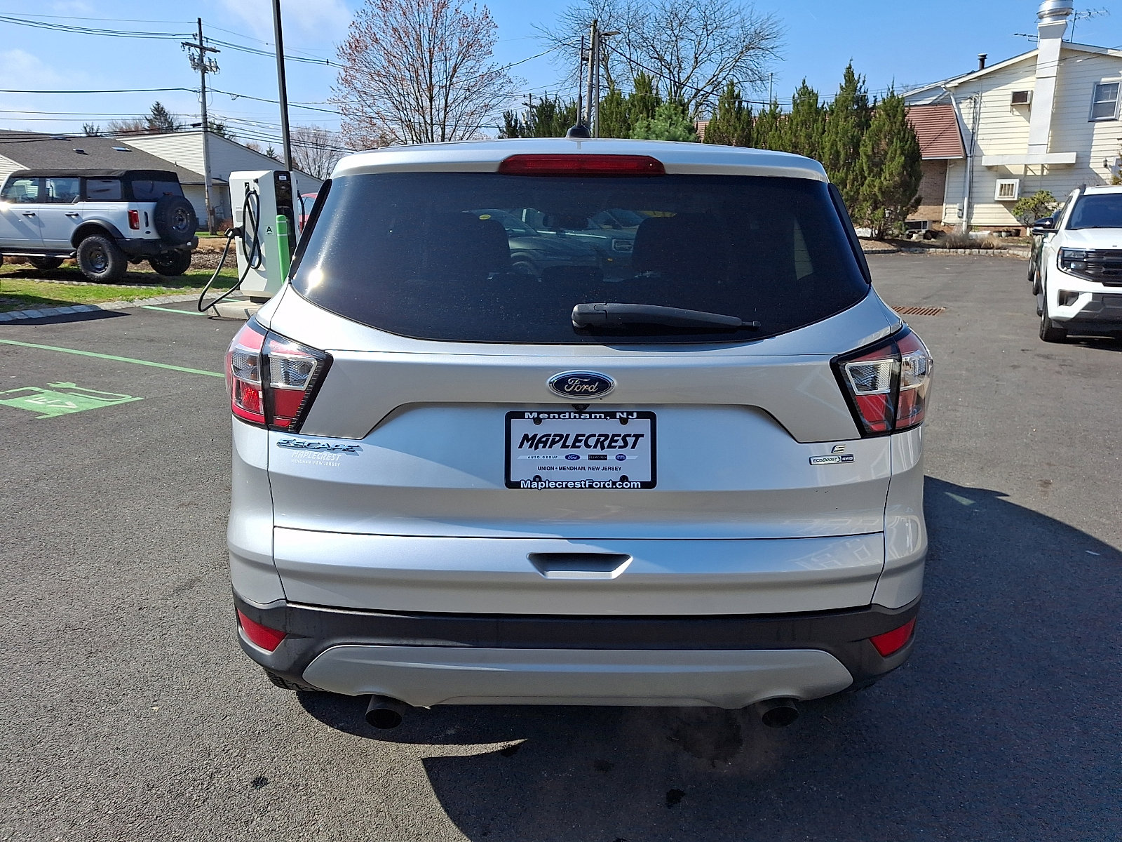 Certified 2017 Ford Escape SE w/ SE Cold Weather Package AWD/4WD image 6