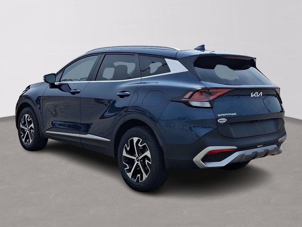Used 2023 Kia Sportage EX AWD/4WD image 4