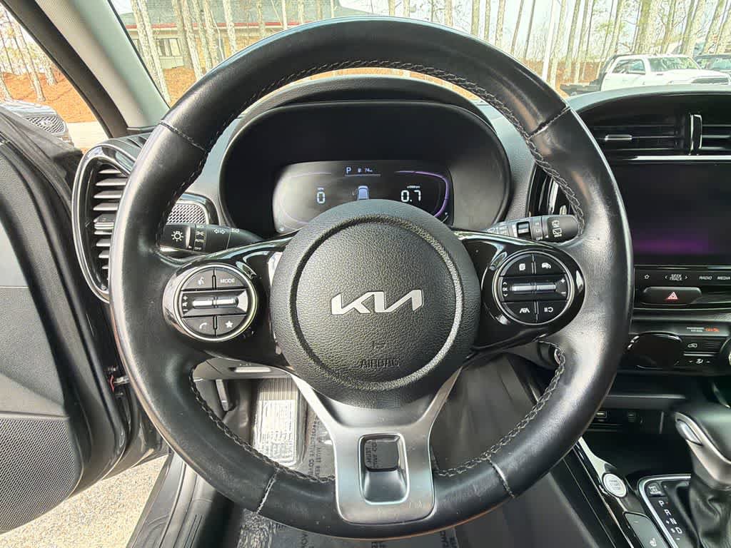 Used 2024 Kia Soul EX w/ Option Group 015 FWD image 21