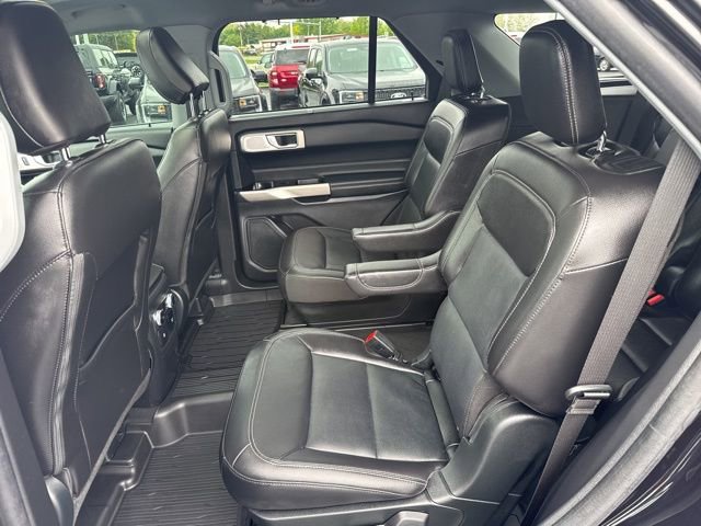 Certified 2023 Ford Explorer Limited w/ Limited Technology Package AWD/4WD image 13